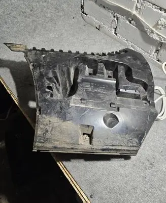 BMW 5 F10 F11 Rear bumper mounting bracket 15857711 7184767