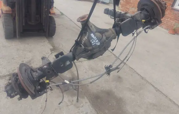Renault Master III Rear axle beam with reductor OH2025