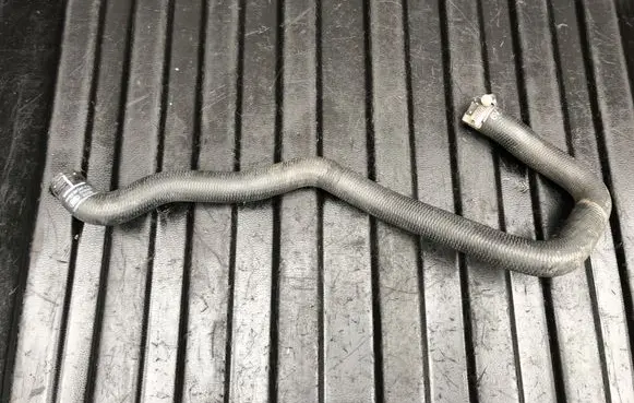 Land Rover Discovery 5 Engine coolant pipe/hose FK629F287CA D05WB