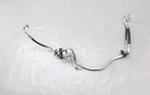 Opel Grandland X Air conditioning (A/C) pipe/hose 9810467680