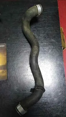 Mercedes-Benz C W204 Engine coolant pipe/hose A2045013182