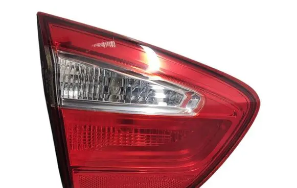 KIA Rio Tailgate rear/tail lights 924031W2