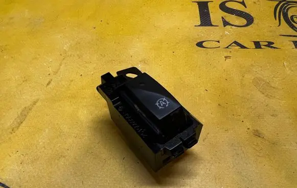 Engine start stop button switch