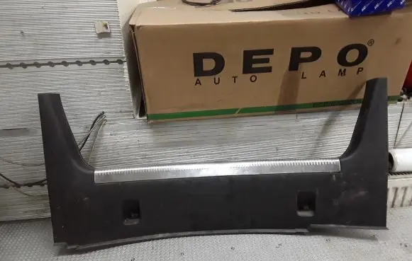 Volkswagen Bora Trunk/boot sill cover protection 1J5863459