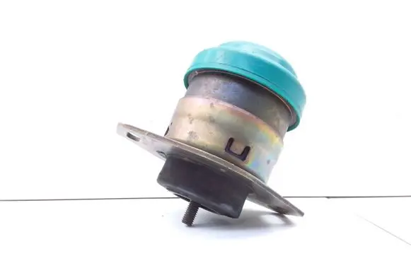 Citroen C5 Engine mount bracket 20700
