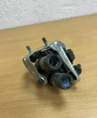 Mercedes-Benz E W210 Coolant heater control valve 0018307784 D7314