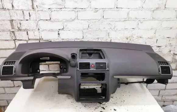 Volkswagen Touran II Dashboard 1T1857067C