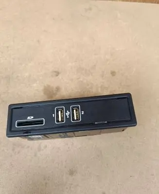 USB socket connector