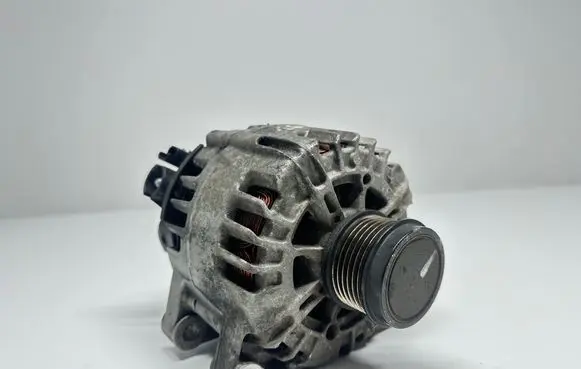 Citroen Berlingo Generator/alternator 9810527180 2624328D FG18T145