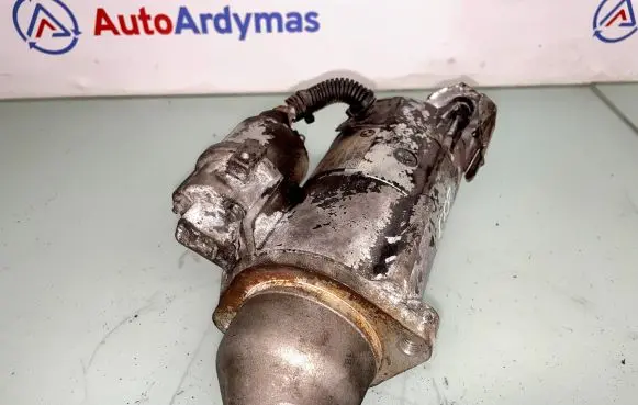 BMW 7 E38 Starter motor 7785821 12417785821 12412344239