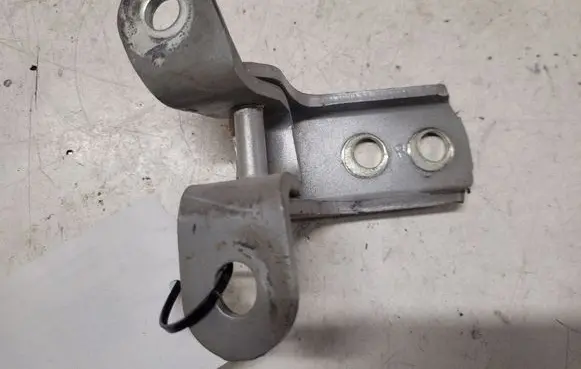 Toyota Corolla Verso AR10 Front door upper hinge