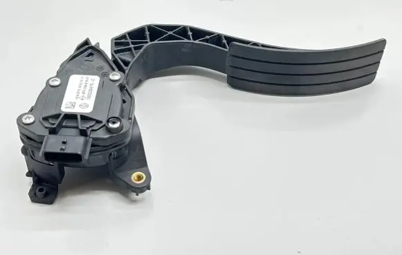 Renault Captur Accelerator throttle pedal 180029347R 6PV00997807 16042016