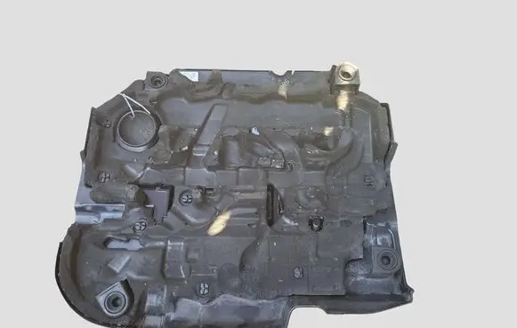 Audi A3 S3 8V Engine cover (trim) 04L103925A