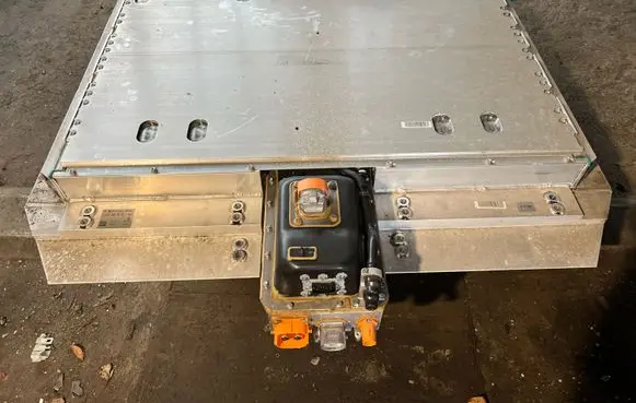 Mercedes-Benz EQA Hybrid / electric car battery A2433407902