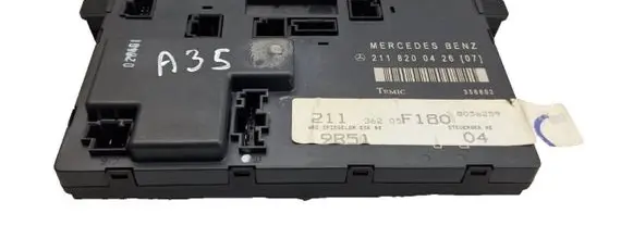 Mercedes-Benz E W211 Door control unit/module 2118200426