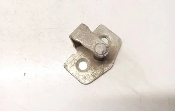 Opel Astra H Front door lock loop/hook striker GM5978