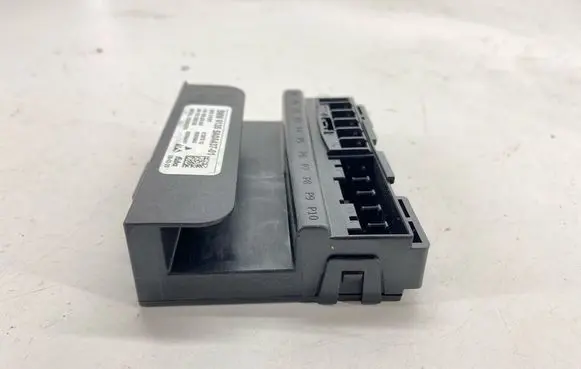 BMW 2 F44 Aerial antenna amplifier 5A0A437 61355A0A437 21367510