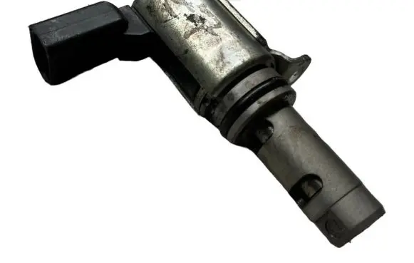 Volkswagen Golf V Camshaft vanos timing valve 03C906455A 0030510 KF01