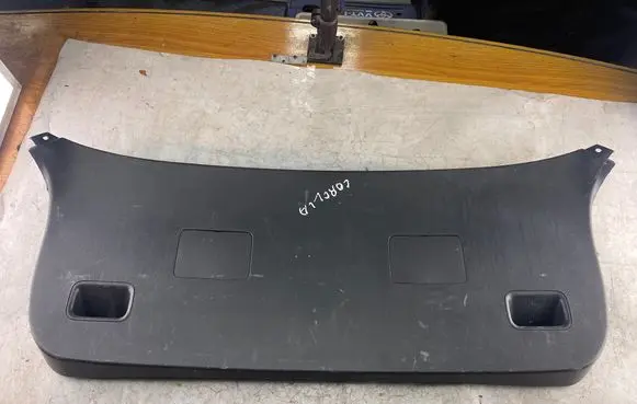 Toyota Corolla E120 E130 Tailgate/boot lid cover trim 6479113070