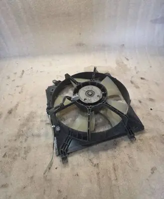 Toyota RAV 4 (XA20) Electric radiator cooling fan 1636323030