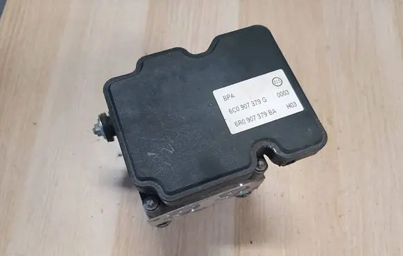 Skoda Fabia Mk3 (NJ) ABS Pump 6C0907379G 6R0907379BA
