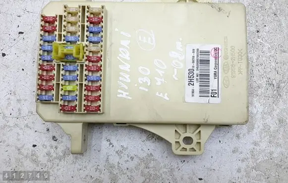 Hyundai i30 Fuse module 919502h530