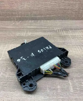 Toyota Prius (NHW20) Other control units/modules 8865047051 1776003362