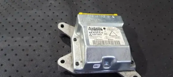 Renault Laguna II Airbag control unit/module 601958800 8200138952