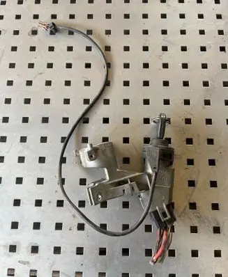 Volkswagen Transporter - Caravelle T4 Ignition lock 289458 KLS98