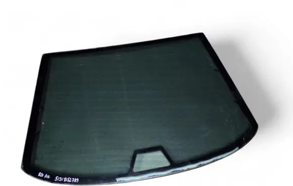 BMW 8 E31 Rear windscreen/windshield window 51318152789 8152789 43R001017