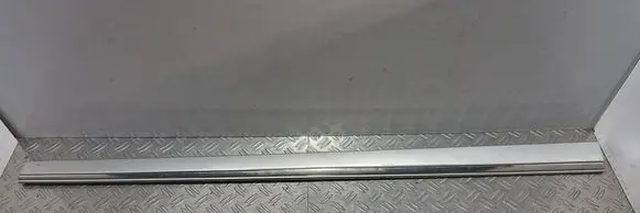 Mercedes-Benz E W211 Front door trim (molding) A2116902062