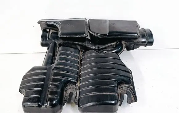 Intake resonator