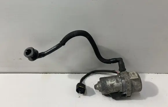 BMW M3 e92 Vacuum pump 2283333