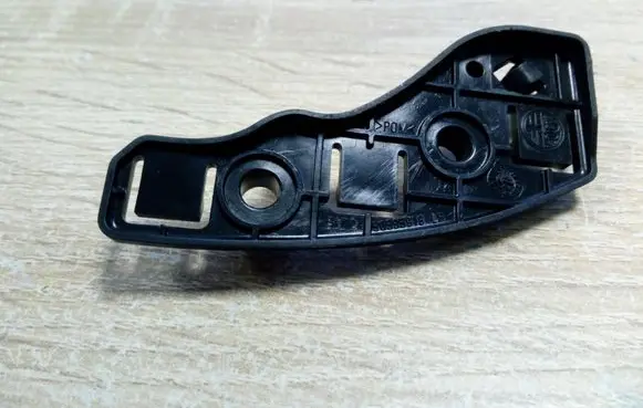 Alfa Romeo Giulia Front bumper mounting bracket 50535918 NE69640