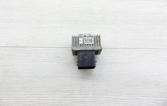 Nissan Note (E12) Glow plug pre-heat relay 110678071R 2683 PDR812