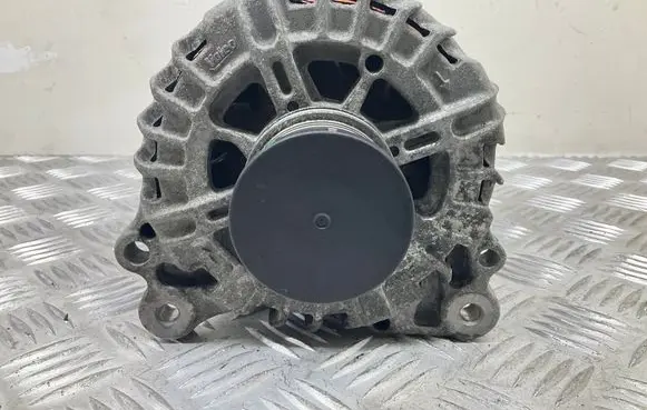 Seat Leon (5F) Generator/alternator 03L903023L