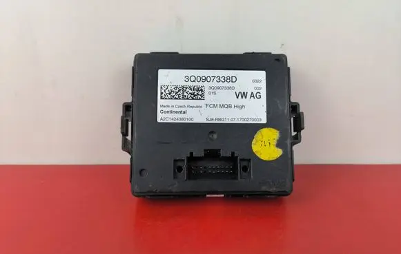 Volkswagen PASSAT B8 Gateway control module 3Q0907338D