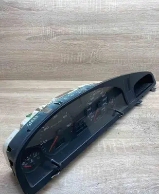 Audi A6 S6 C4 4A Speedometer (instrument cluster) 88311219 88356341