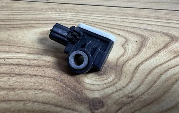 Ford S-MAX Airbag deployment crash/impact sensor AM5T14B342AA 100805204