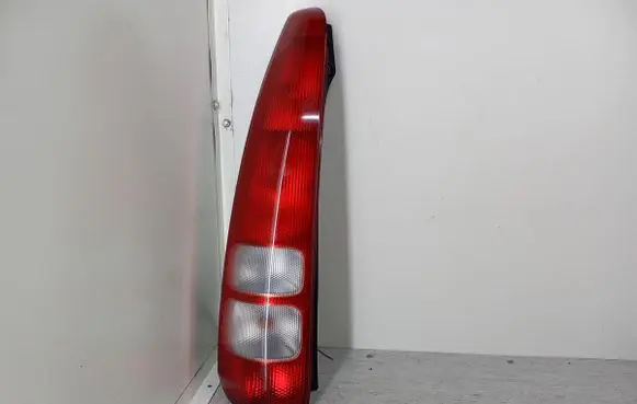 Honda HR-V Rear/tail lights P0003L