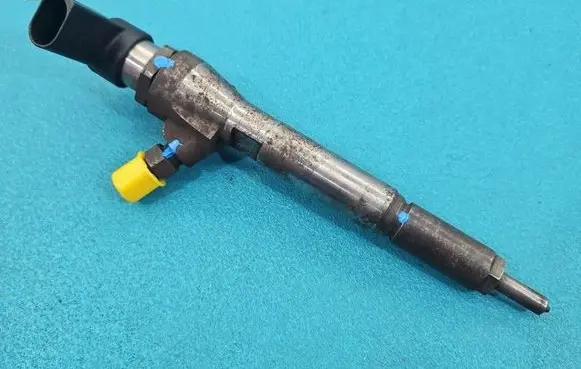 Nissan Tiida C11 Fuel injector 166009445R IMPRK1585614