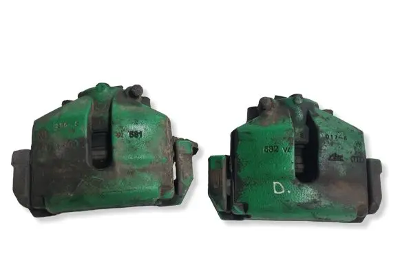 Skoda Octavia Mk2 (1Z) Front brake caliper 