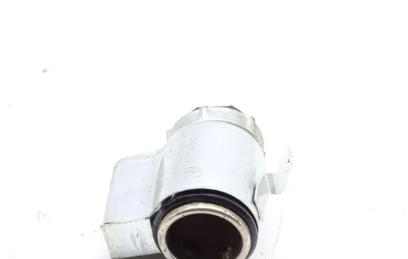 Isuzu N Series 12 V Socket (front) 