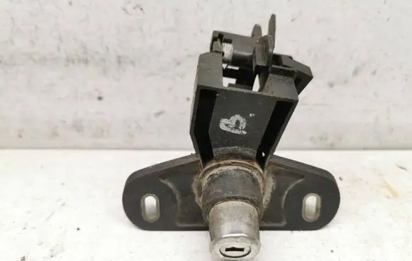 Opel Vectra B Tailgate exterior lock 