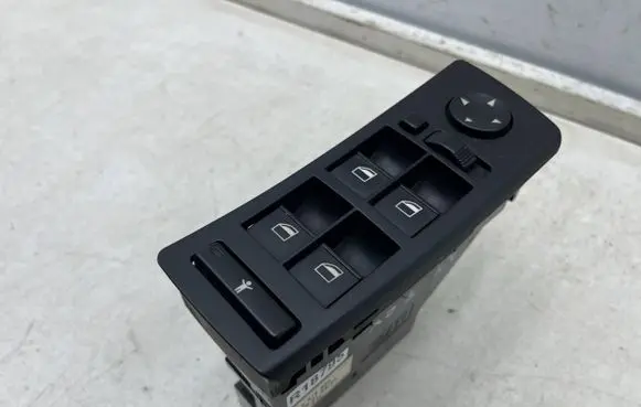 BMW X5 E53 Electric window control switch 6916600