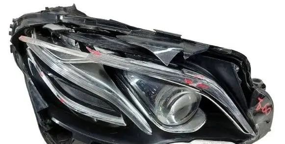 Mercedes-Benz E W213 Headlight/headlamp 2139067606