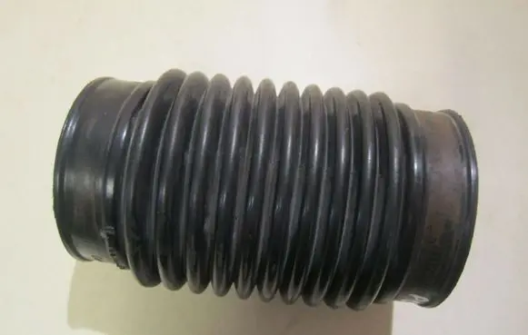 Porsche Cayenne (9PA) Air intake hose/pipe 7L5129739