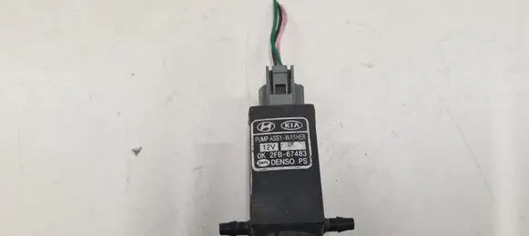 KIA Carens I Windscreen/windshield washer pump OK2FB67483