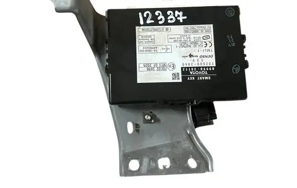 Lexus GS 300 350 430 450H Keyless (KESSY) go control unit/module 8999030112 2325002860 2004DJ1455