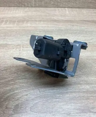 BMW 5 F10 F11 Tailgate window lock/catch/latch 7308831 7250299